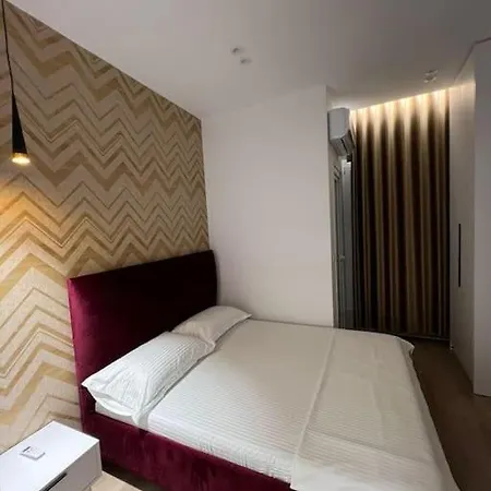 Apartman Spacious Ish-blloku Area