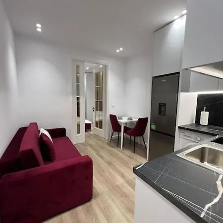 Spacious Ish-blloku Area