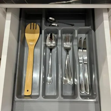 Apartment Spacious Ish-blloku Area Tirana