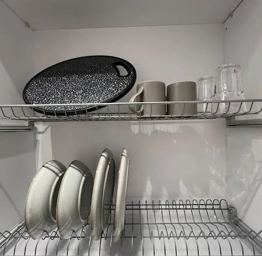 Spacious Ish-blloku Area Apartman Tirana