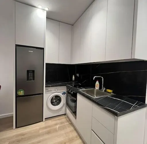 Spacious Ish-blloku Area Apartman *